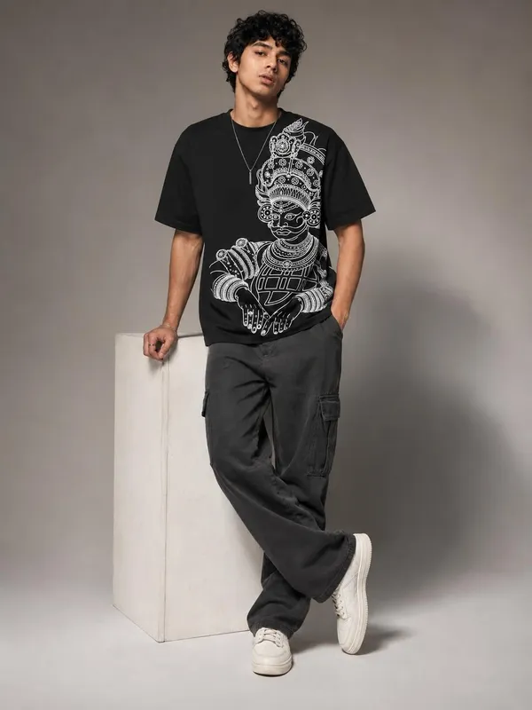 Kathak_Graphic_Printed_T_Shirt_For_Men