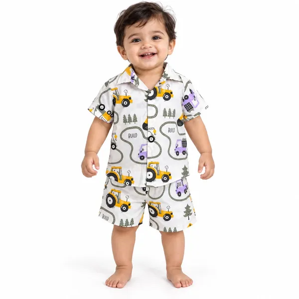 White_Cotton_Printed_Shirt_And_Shorts_Set_For_Babies