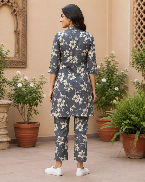 Grey_Floral_Straight_Kurta_Pant_Set_for_Women