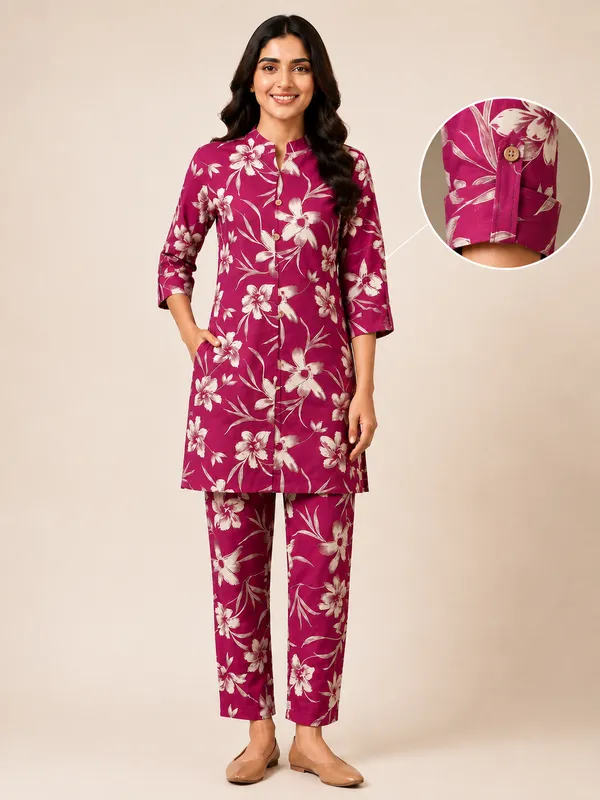 Magenta_Floral_Straight_Kurta_Set_for_Women