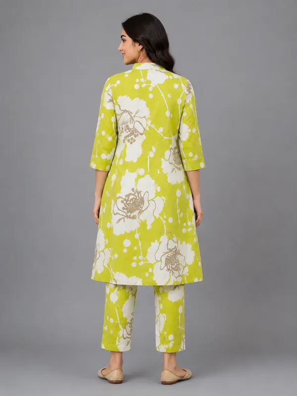 Green_Printed_Straight_Kurta_Set_For_Women