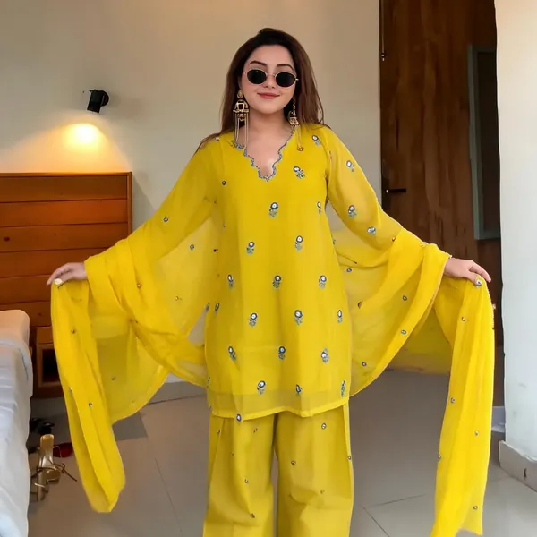 Yellow_Printed_Straight_Kurta_Set_With_Dupatta_For_Women