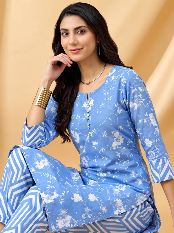 Blue_Floral_Printed_Kurta_Set_with_Geometric_Pattern_Pants_for_Women