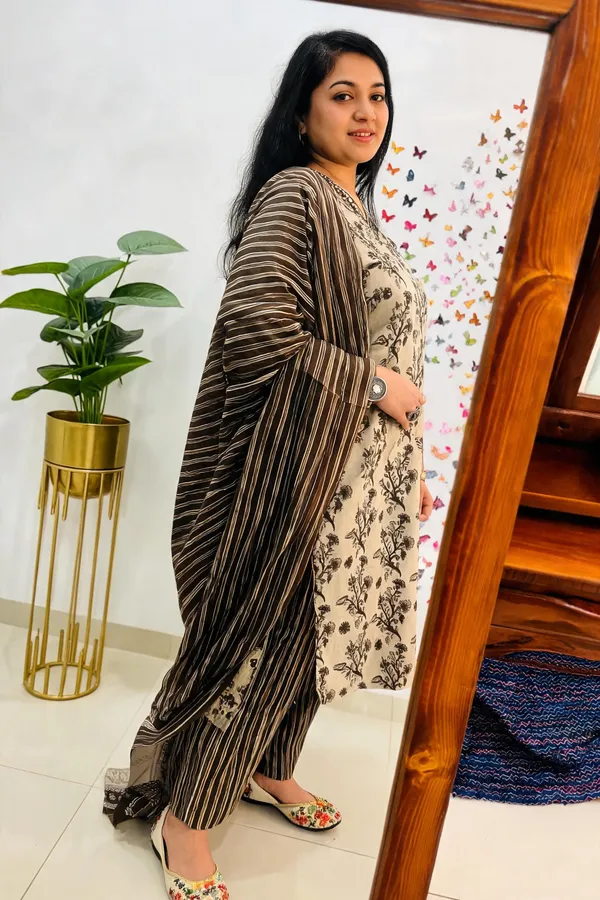 Beige_Floral_Printed_Kurta_Set_with_Brown_Striped_Dupatta_and_Pants_for_Women