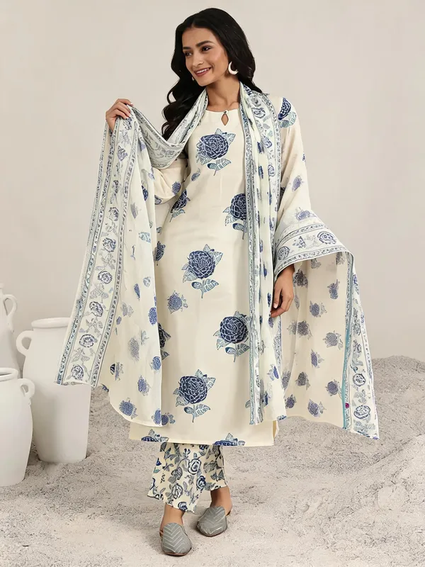 Off-White_Floral_Printed_Kurta_Set_with_Matching_Pants_and_Dupatta_for_Women
