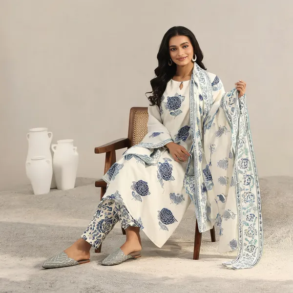 Off-White_Floral_Printed_Kurta_Set_with_Matching_Pants_and_Dupatta_for_Women