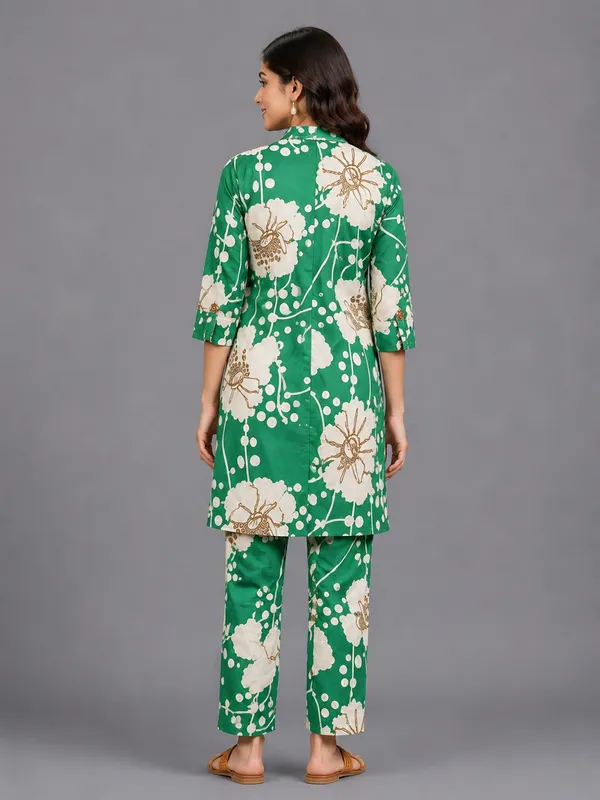 Green_Printed_Straight_Kurta_Pant_Set_for_Women