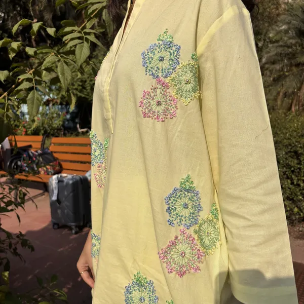Yellow_Linen_Straight_Fit_Embroidered_Kurta_Set_For_Women