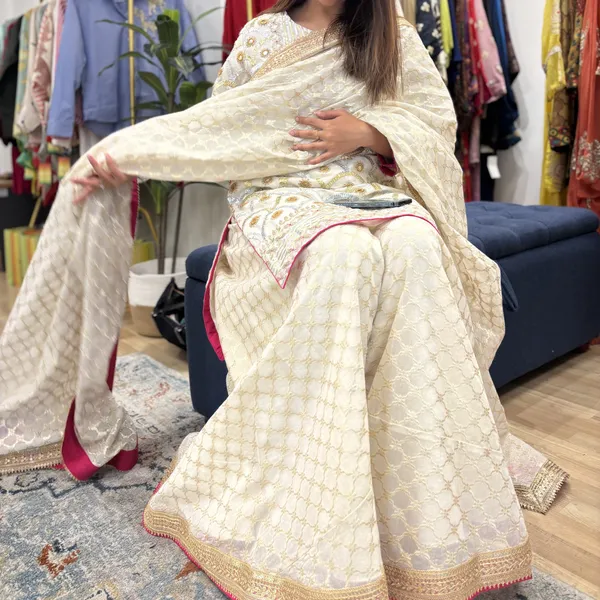 Cream_Chanderi_Straight_Fit_Embroidered_Kurta_Set_For_Women