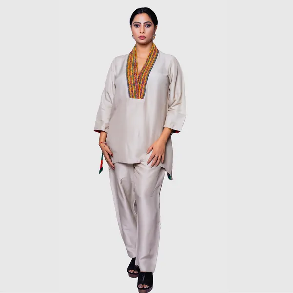 Grey_Dupion_Silk_Straight_Fit_Kurta_Set_For_Women