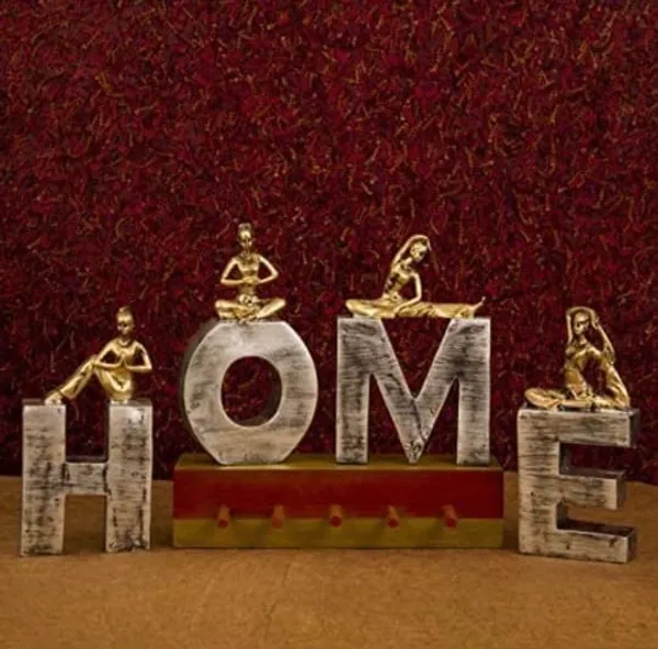 Gold_And_White_Seated_Buddha_Idol