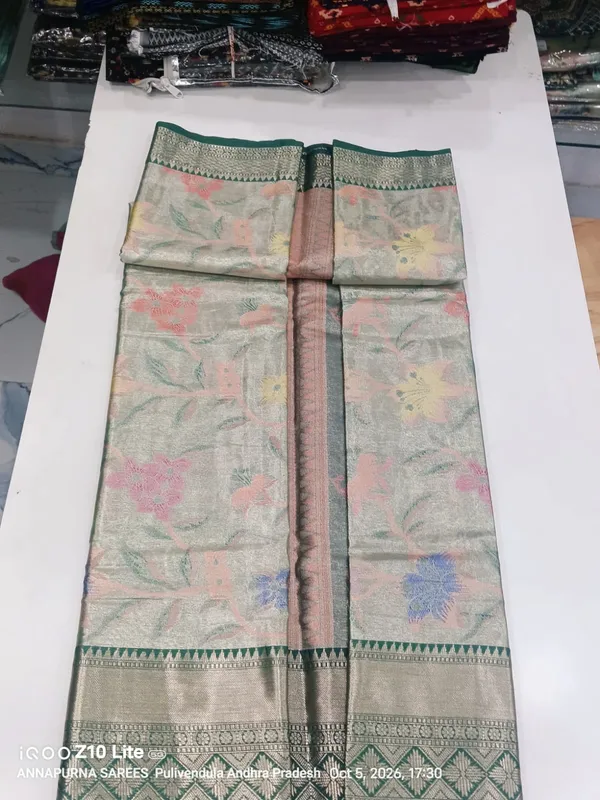 Pastel_Woven_Floral_Saree_for_Women