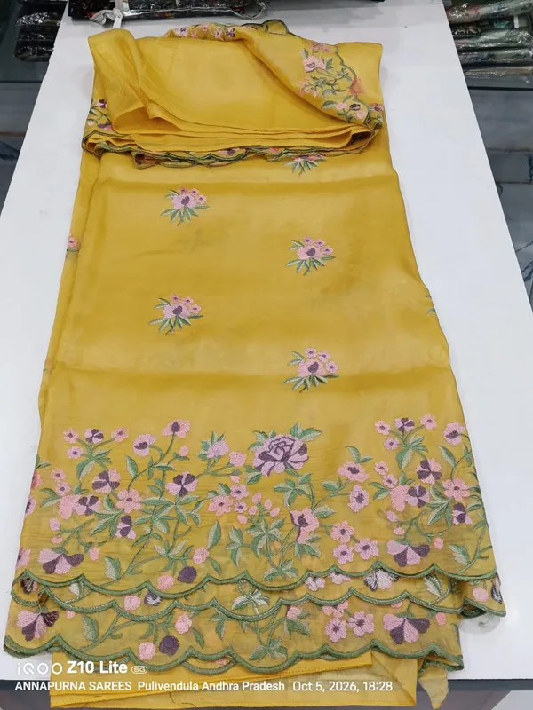 Yellow_Floral_Embroidered_Saree_for_Women