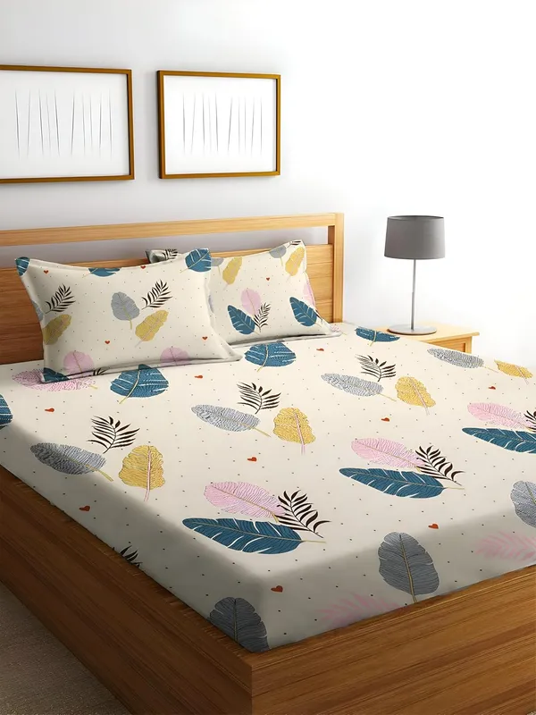 Cream_Feather_Print_Fitted_Bedsheet_Set