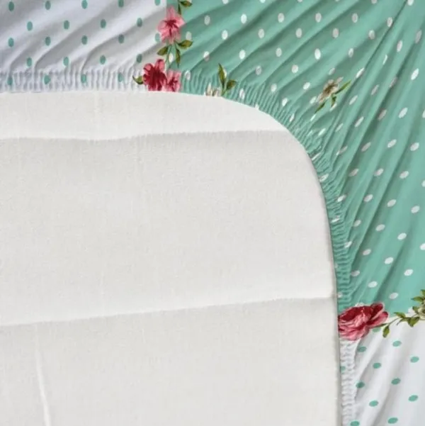 Mint_Green_Floral_Polka_Dot_Print_Bedsheet