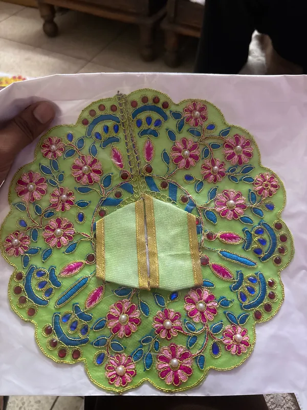 Green_Embroidered_Floral_Pooja_Aasan