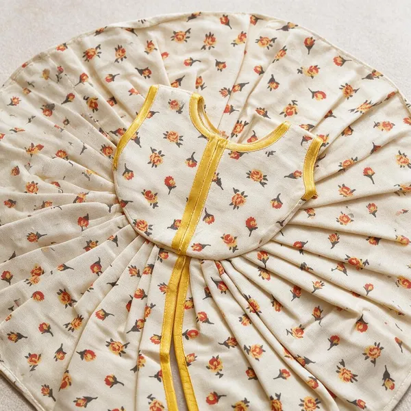 Cream_Floral_Printed_Flared_Laddu_Gopal_Poshak_Skirt