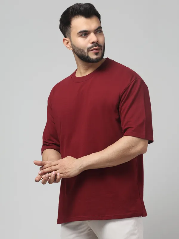 Maroon_Relaxed_Fit_T-Shirt_for_Men