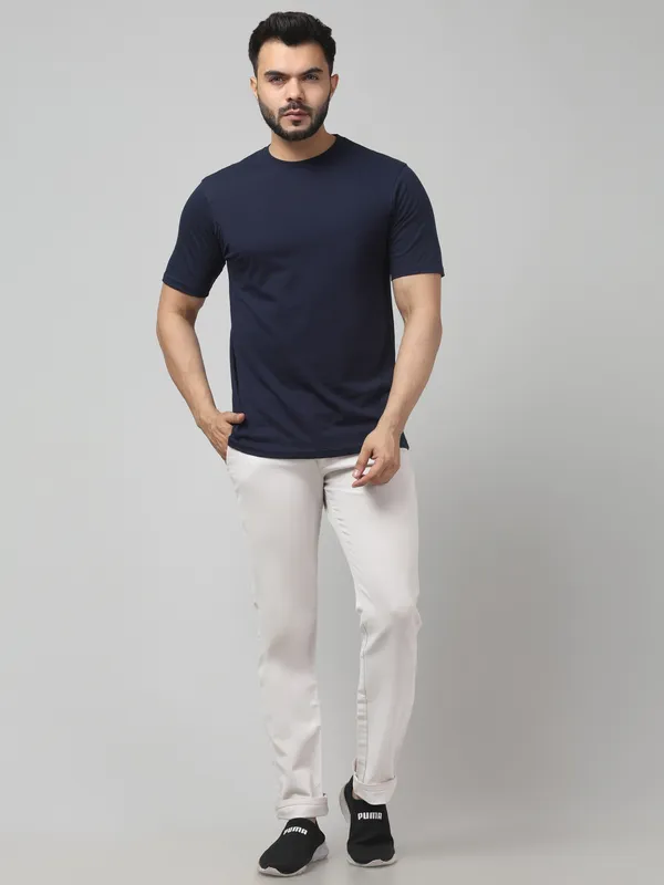 Navy_Solid_Regular_Fit_T-Shirt_for_Men