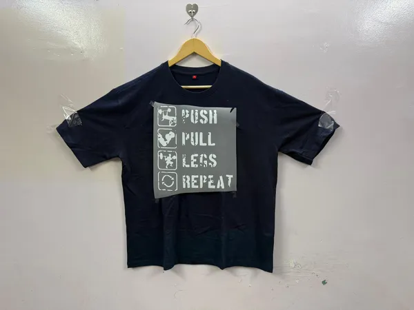 Navy_Graphic_Regular_Fit_T-Shirt_for_Men
