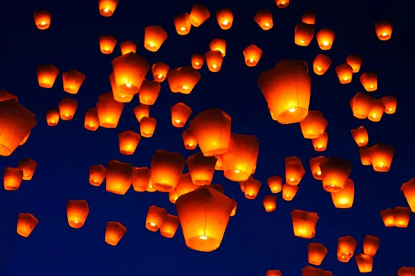 Multicolour_Paper_Sky_Lanterns_Set