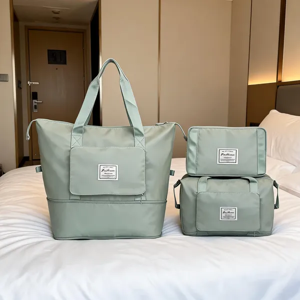 Green_Leather_Structured_Travel_Bag_Set_For_Women