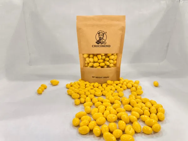 Chocomond_Yellow_Coated_Chocolate_Raisin