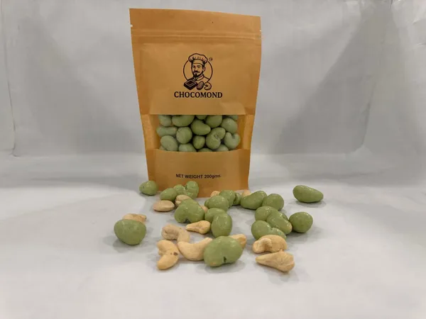 Chocomond_Pista_Coated_Cashew_Nut_Snack