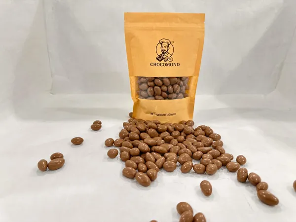 Chocomond_Chocolate_Coated_Almonds