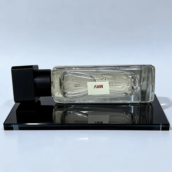 Mrv_Citrus_Vetiver_Cedar_Perfume