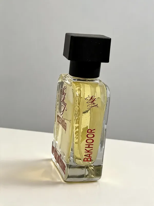 Bakhoor_Oud_Wood_Saffron_Perfume
