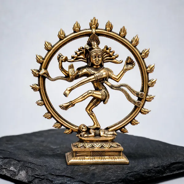 Brass_Nataraja_Shiva_Dancing_Statue_With_Decorative_Base