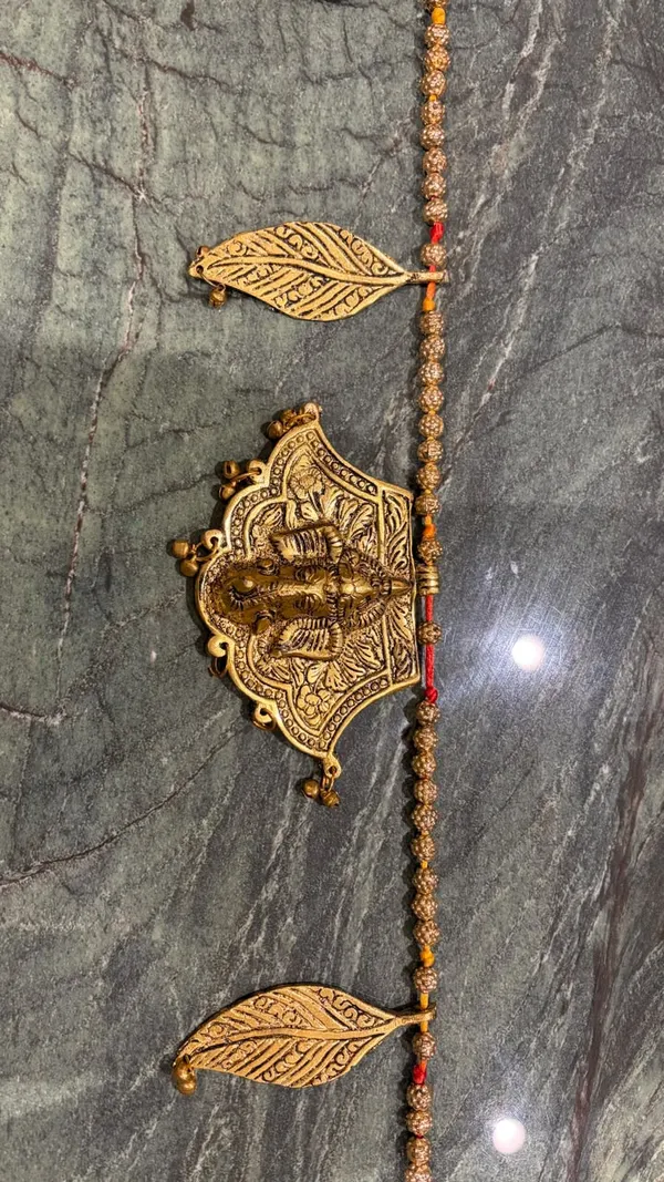 Gold_Tone_Traditional_Ganesha_Leaf_Motif_Door_Toran