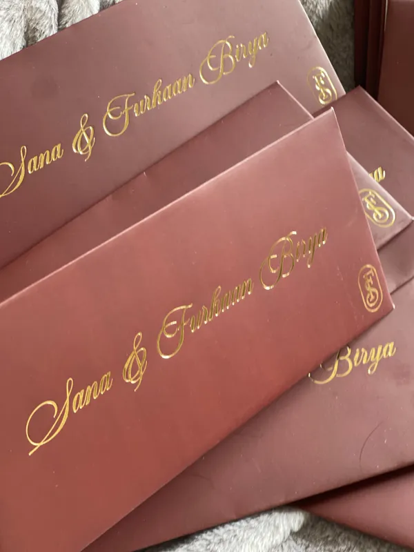 Maroon__Envelopes_With_Gold_Foil_Lettering