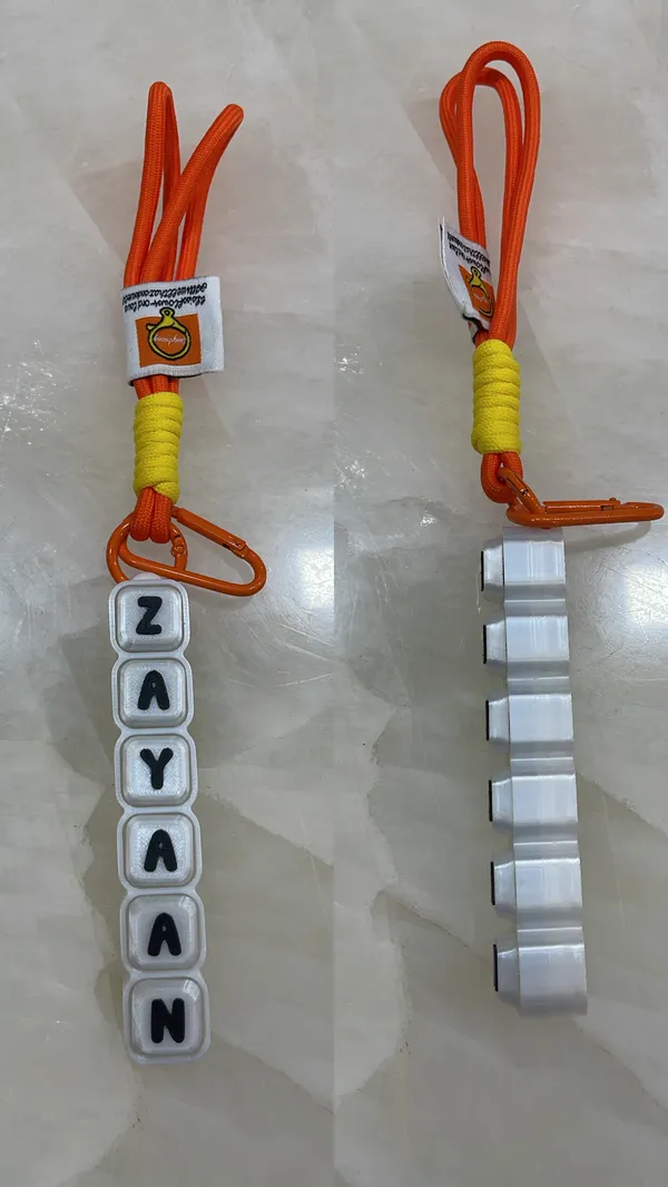 KEY_CHAIN_FIDGET_CLICKER_WHITE_BASE_CUSTOM_NAME