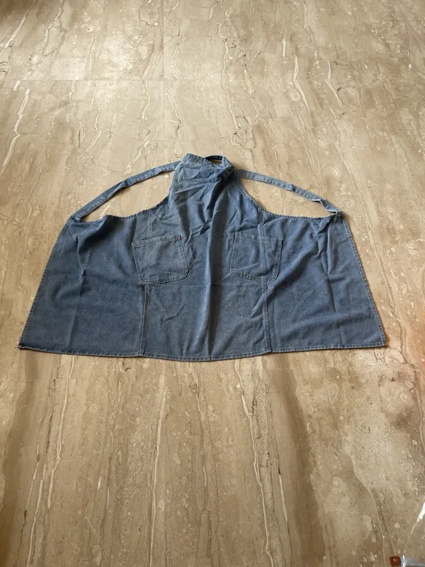 Blue_Denim_Apron_With_Dual_Pockets