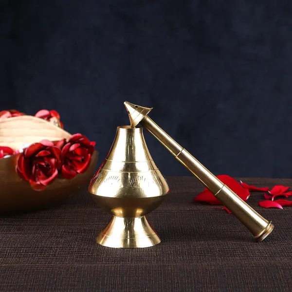 Brass_Traditional_Panchapatra_Uddharini_Pooja_Set