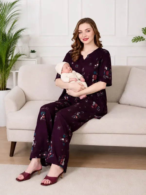 Nursing_Maternity_Cord_Set_For_Women