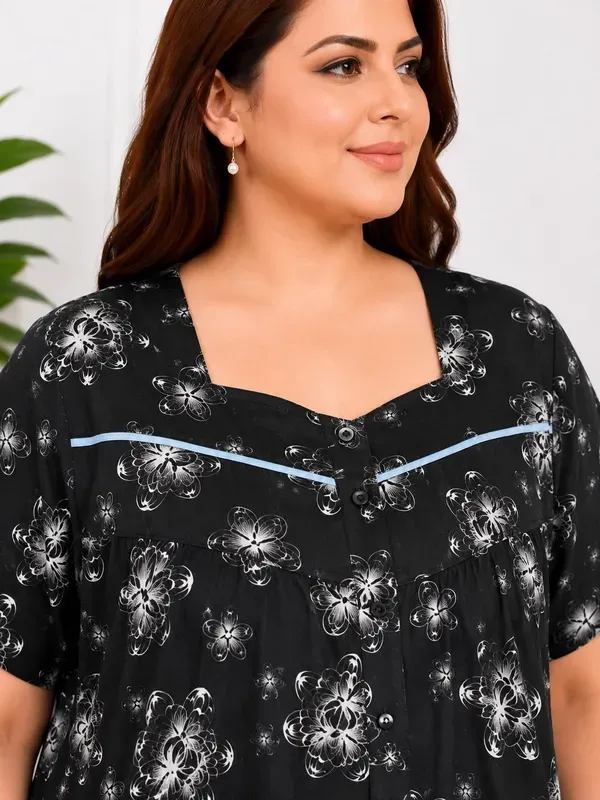 Premium_Plus_Size_Nighty