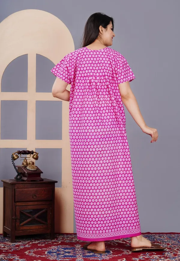Pink_Cotton_Relaxed_Fit_Floral_Print_Nightdress_For_Women