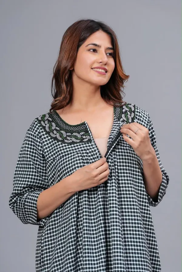 Black_Cotswool_A-Line_Checked_Nightdress_For_Women