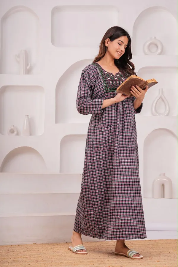 Maroon_And_Blue_Cotswool_Relaxed_Fit_Checkered_Nightdress_For_Women
