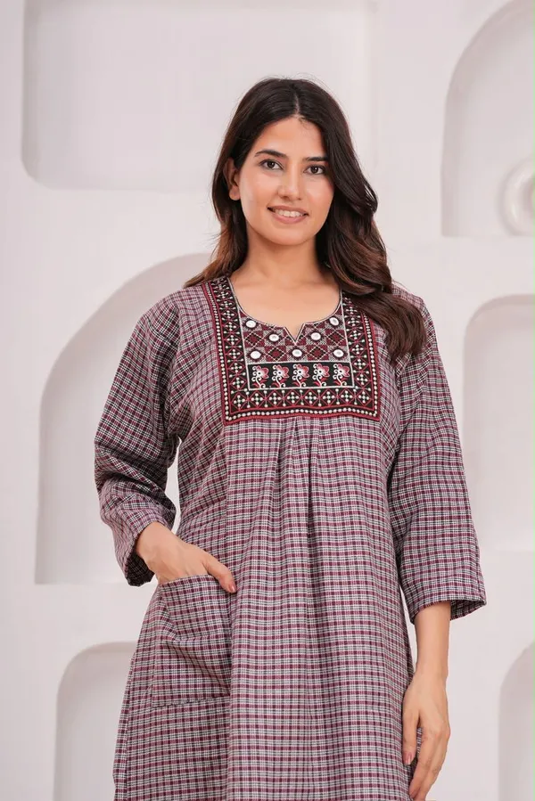 Mauve_Cotswool_Relaxed_Fit_Checked_Nightdress_For_Women