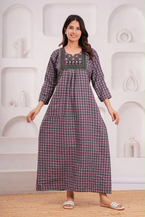 Maroon_And_Blue_Cotswool_Relaxed_Fit_Checkered_Nightdress_For_Women