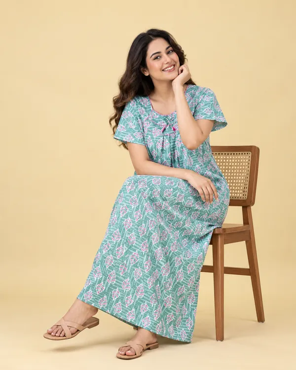 Teal_Cotton_Relaxed_Fit_Floral_Print_Nightdress_For_Women