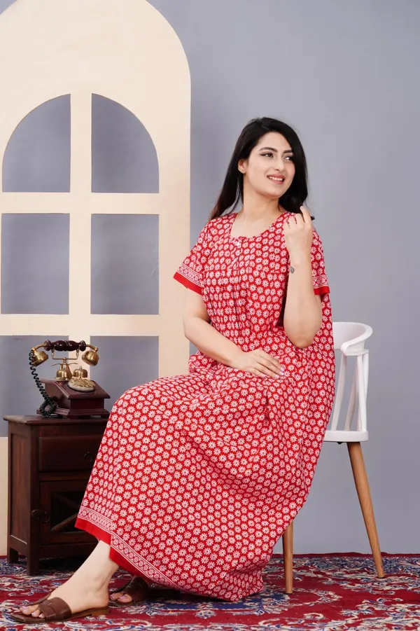 Red_Cotton_Relaxed_Fit_Floral_Print_Nightdress_For_Women