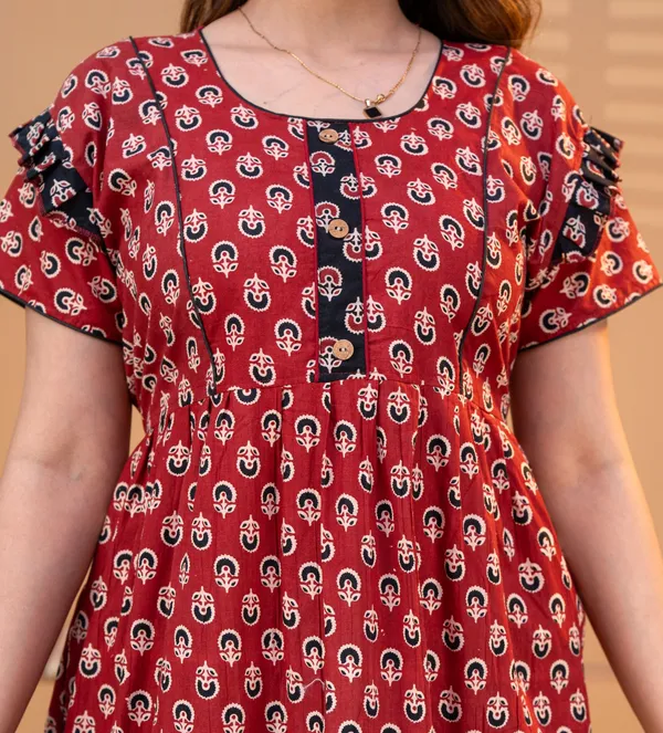 Red_Cotton_Flared_Floral_Print_Nightdress_For_Women