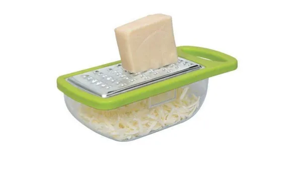 Plastic_Manual_Food_Grater_With_Storage_Container