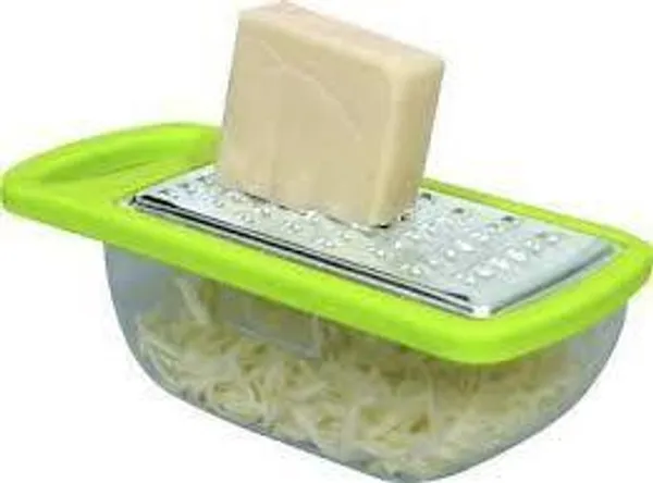 Plastic_Manual_Food_Grater_With_Storage_Container