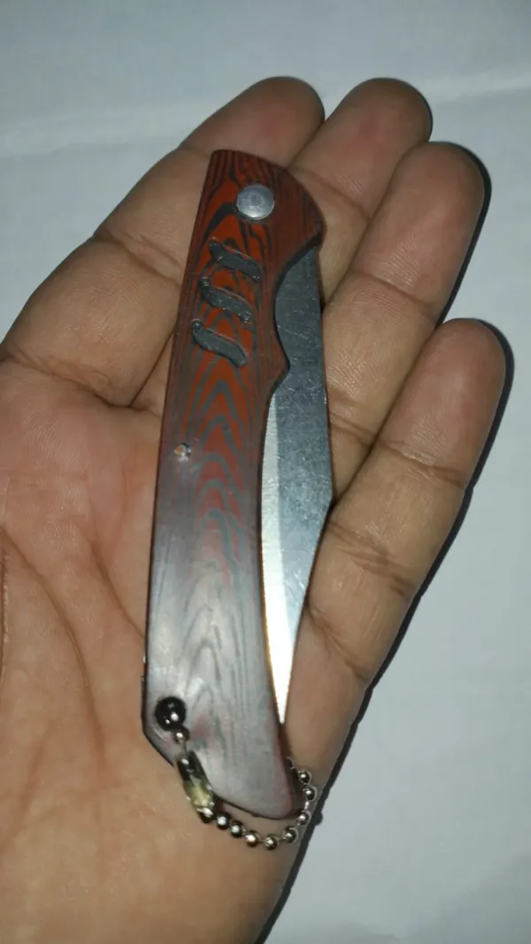 Wooden_Handle_Folding_Pocket_Knife_With_Chain
